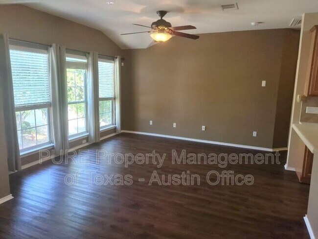 Foto del edificio - 16100 S Great Oaks Dr
