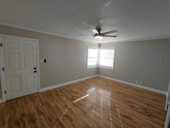 Foto del edificio - 3Bed / 1 Bath Home for Rent – Brawley, CA