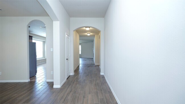 Foto del edificio - 24715 Colonial Elm Dr