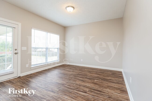 Foto del edificio - 837 Manderlay Way