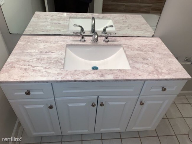Foto del edificio - 2 br, 2.5 bath Condo - 50 Willowick ct