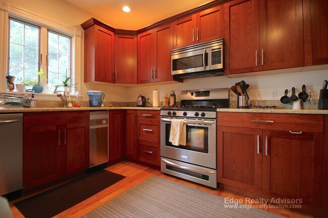 Foto del edificio - 33 Brooksdale Rd