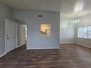 Building Photo - 394 Duroux Rd