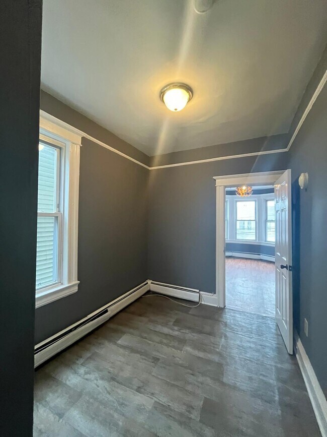 Foto del edificio - 164 Clendenny Ave