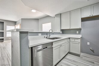 Building Photo - 5125 W Reno Ave