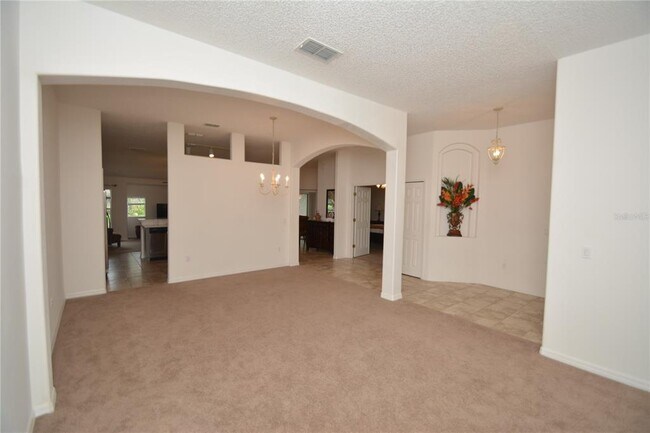 Building Photo - 192 Pine Grove Dr