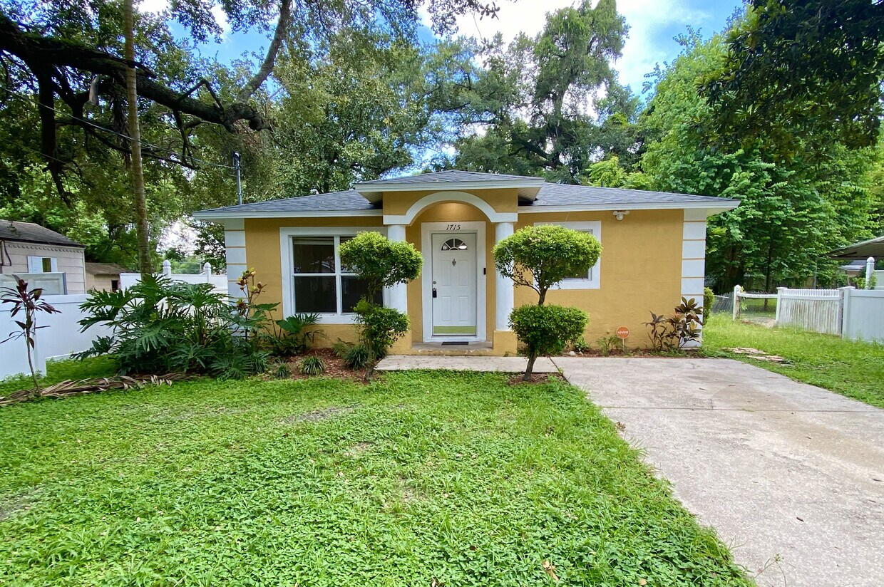 1715 E Giddens Ave, Tampa, FL 33610 House Rental in Tampa, FL