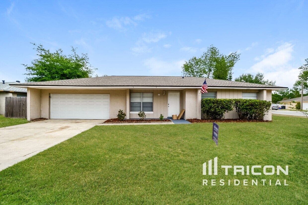 Foto principal - 125 Hidden Lake Drive Sanford FL