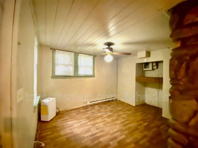 Building Photo - 30 Craven Hill Cir