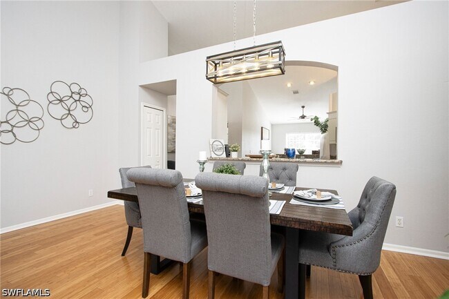 Foto del edificio - 5705 Heron Ln