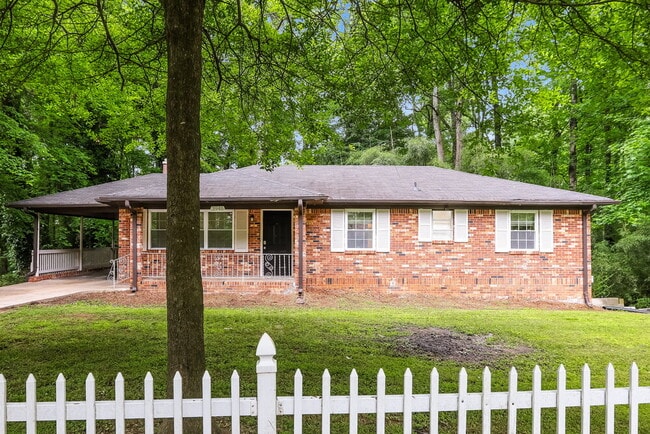 Building Photo - 3946 Creel Dr