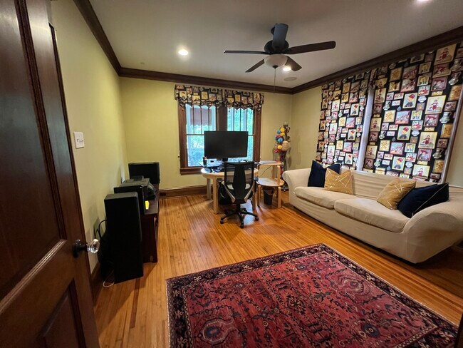 Building Photo - 1716 Lombardy Cir