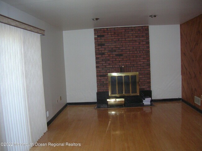 Foto del edificio - 15 Cardinal Ct