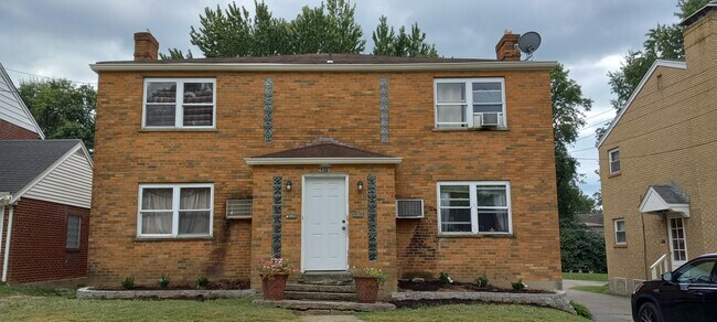Foto del edificio - 4419 Homelawn Ave