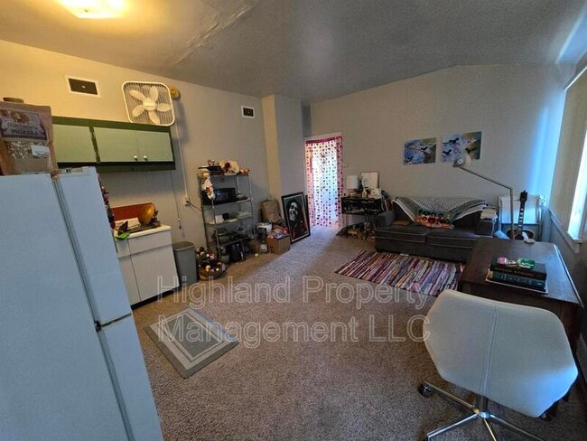 Foto del edificio - 235 SE Daniel St