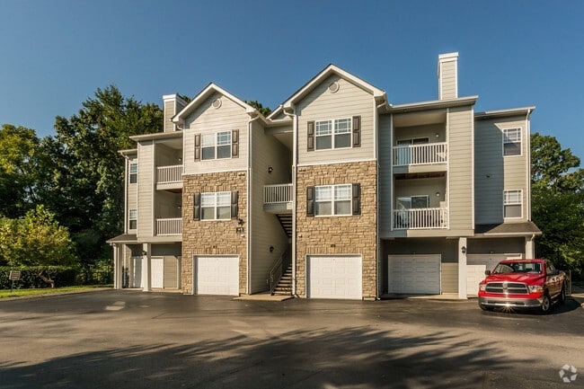 Building Photo - Canyon Ridge