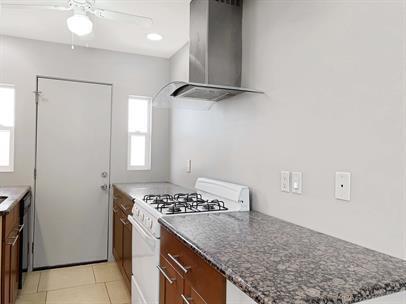 Foto del edificio - 37219 Melrose Dr