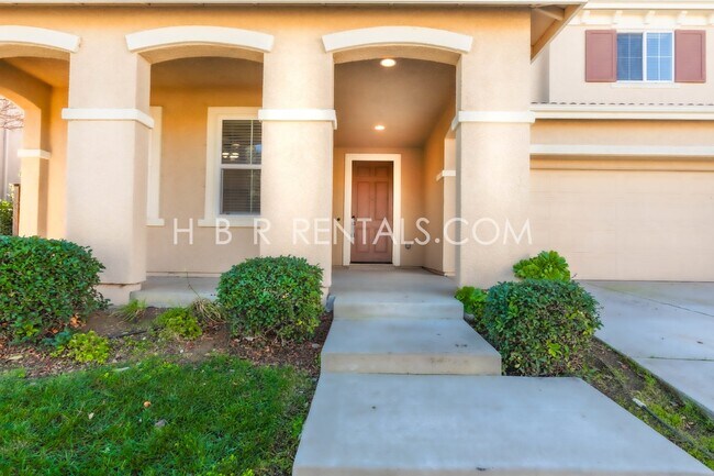 Foto del edificio - Spacious 4-Bed, 3-Bath Home with a Beautiful Garden in Mountain House! *FIRST FLOOR BEDROOM and F...