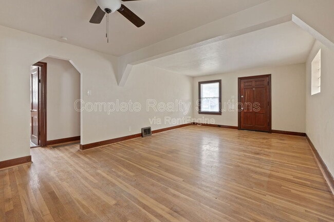 Building Photo - 7125 Theodore Ave