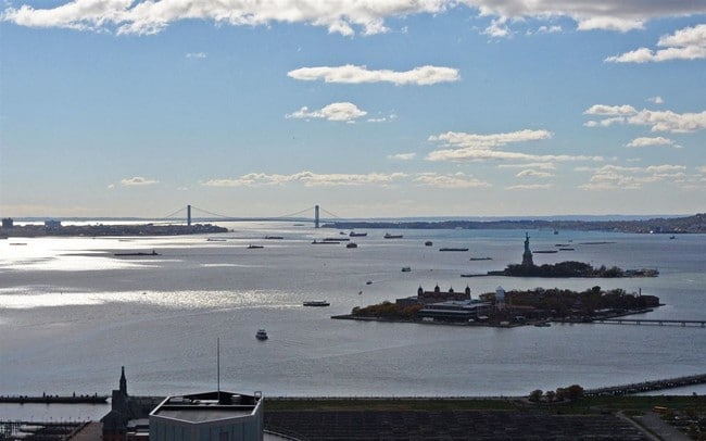 Foto del edificio - 77 Hudson St