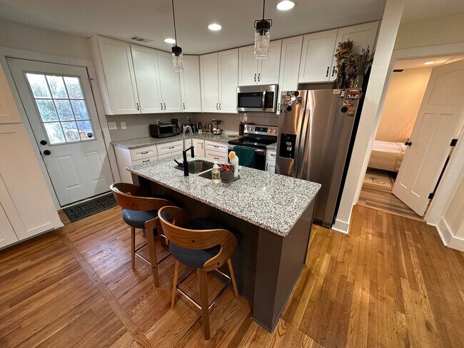 Kitchen - 1209 Hillwood Ct SE