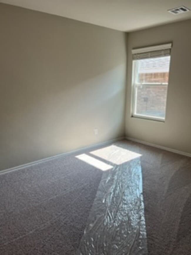 Building Photo - 1st Month Free!