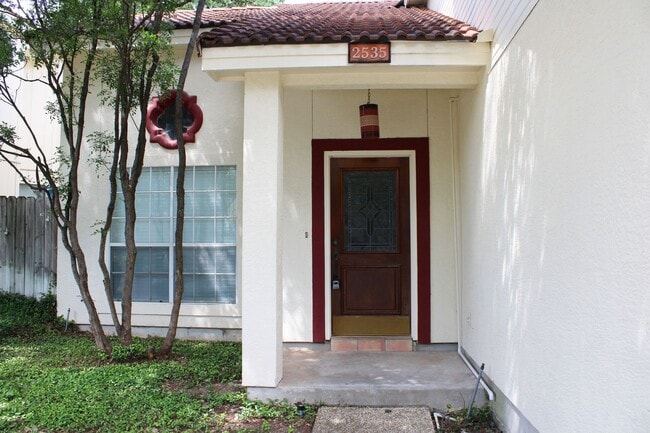 Building Photo - 3-BEDROOM HOME IN LA VENTANA