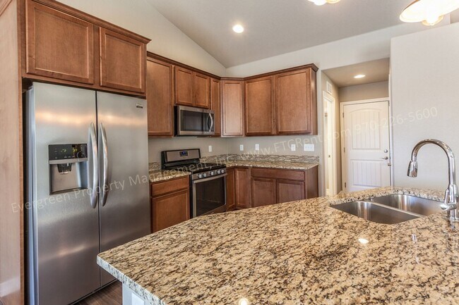 Foto del edificio - Beautiful 3-Bedroom home in East Fort Coll...
