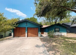 Building Photo - 7018 Crosswood Dr