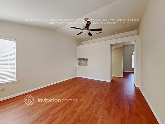 Foto del edificio - 8601 Marmon Way