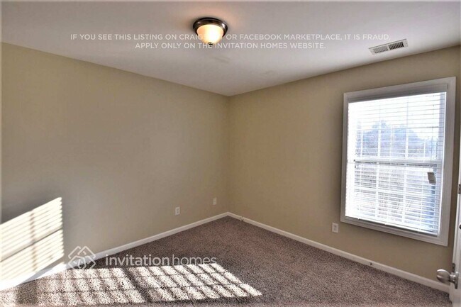 Foto del edificio - 22 Sundance Dr