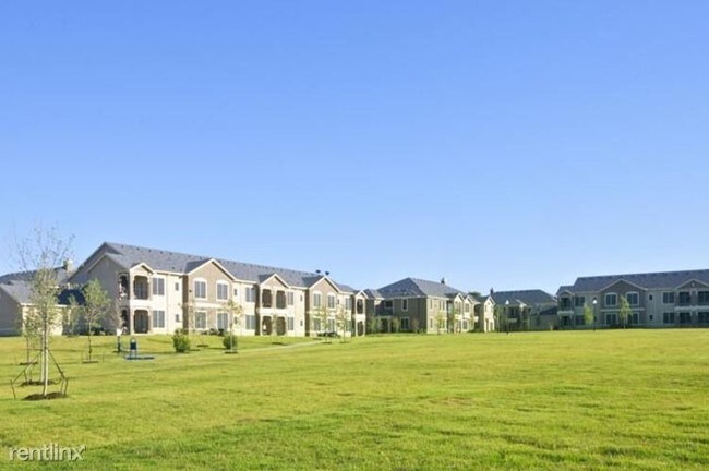 Building Photo - 2 br, 2 bath  - 1650 John King Blvd Apt 7700