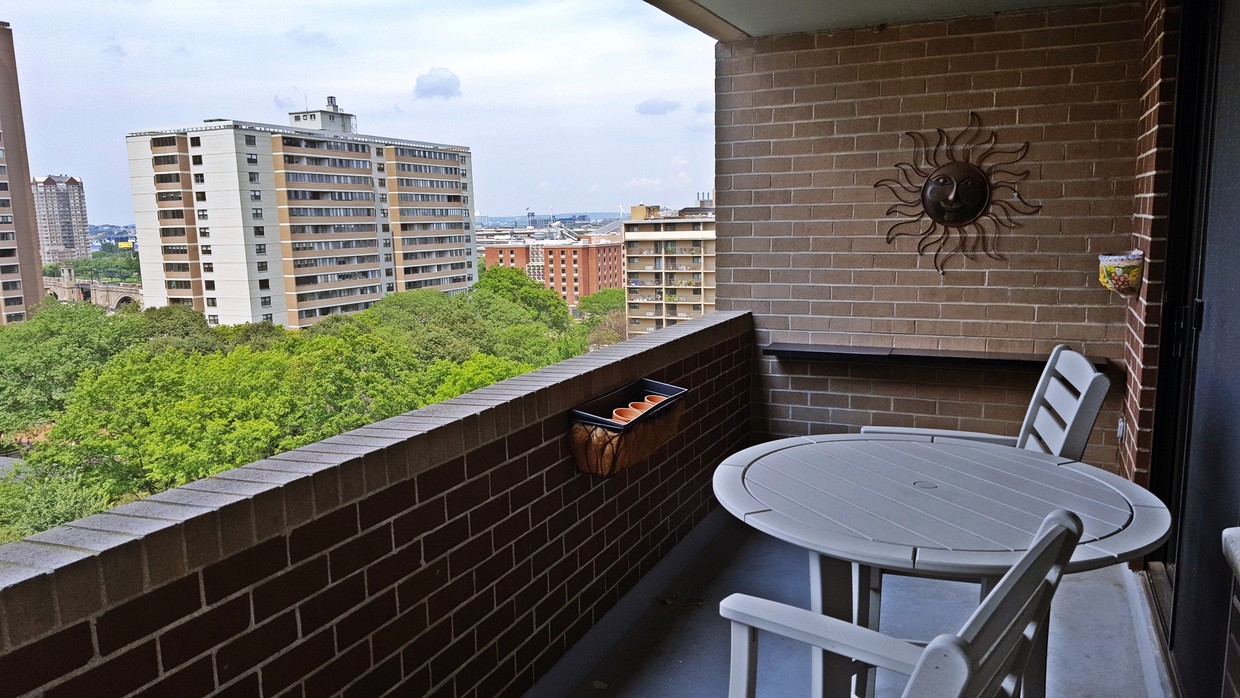 9 Hawthorne Pl, Boston, MA 02114 Condo for Rent in Boston, MA