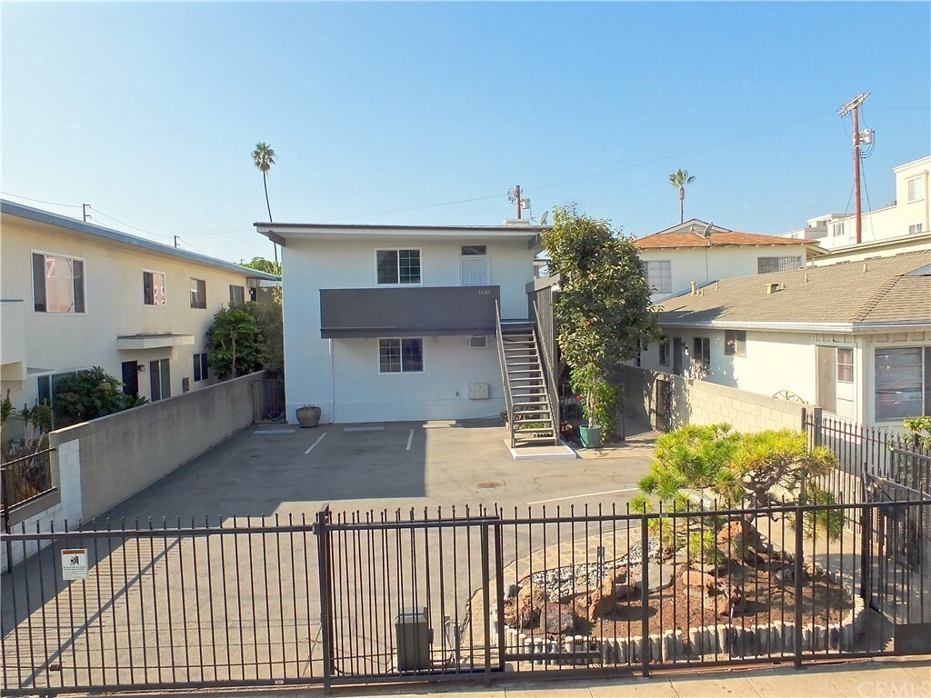 1635 Granville Ave Unit 2, Los Angeles, CA 90025 Apartments in Los
