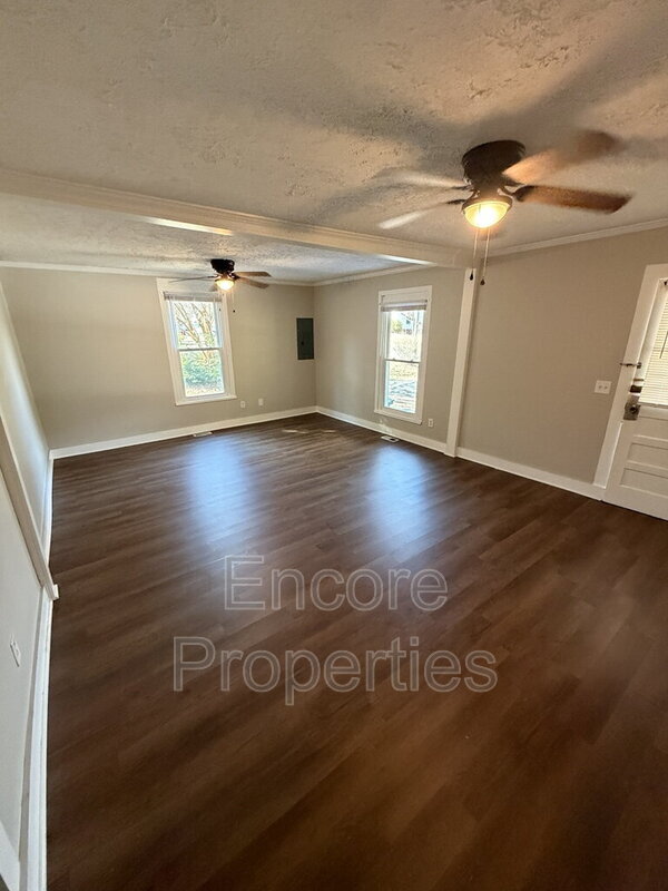 Foto del edificio - 2003 Burnett Ave