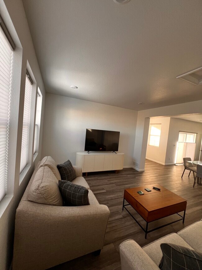 Foto del edificio - 23990 E 34th Ave