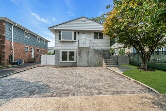 Building Photo - 69 Edgewood Rd