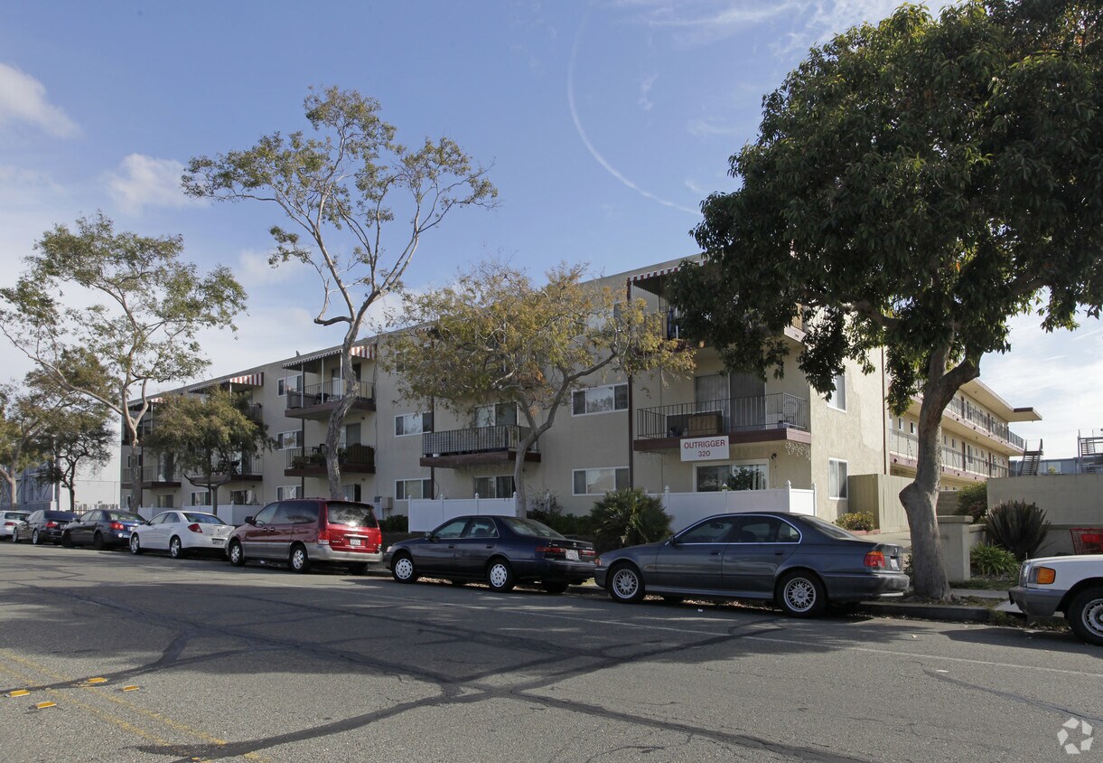 318 Grand Street - 318 Grand St