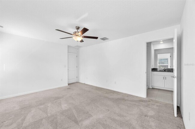 Building Photo - 5518 Blue Azure Dr