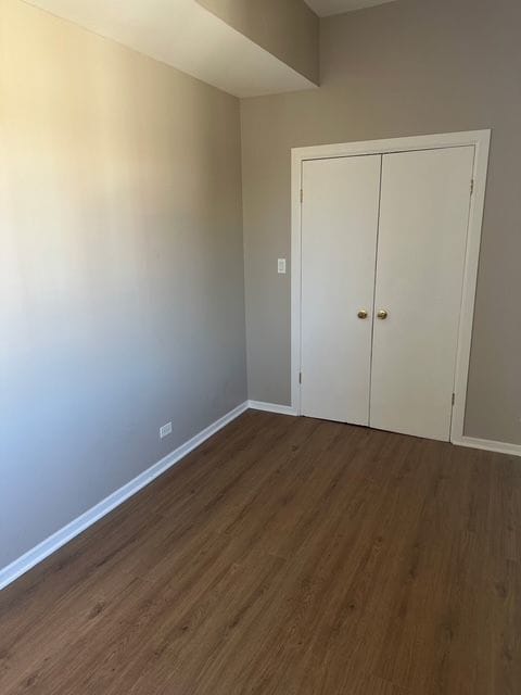 Building Photo - 2956 N Hamlin Ave