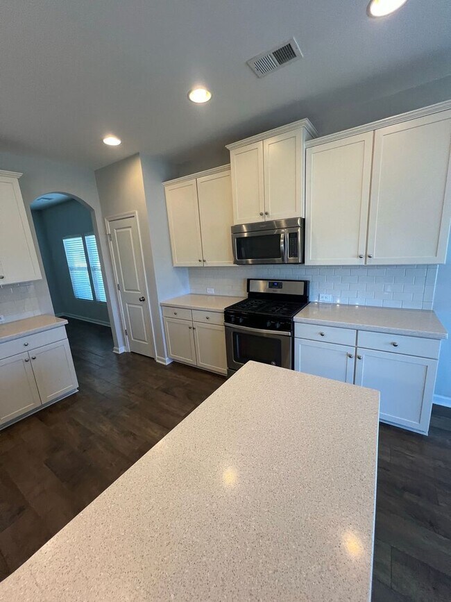 Foto del edificio - Large 3BR, 2BA in Windsor Plantation