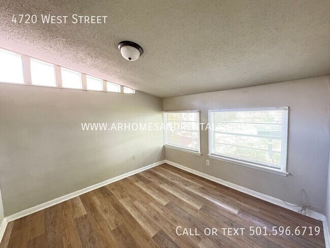 Building Photo - 4720 West St