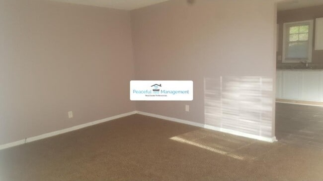 Building Photo - 1501 Shepherd Dr