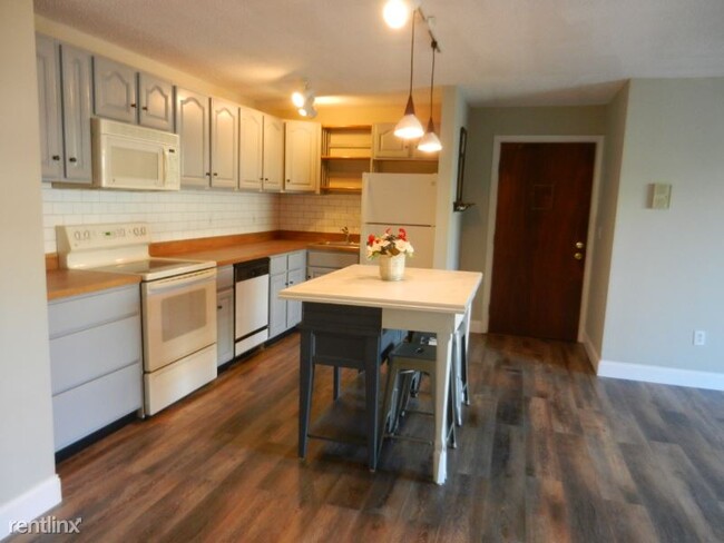 Foto del edificio - 1 br, 1 bath Condo - 68 Main Street