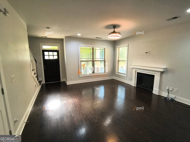 Building Photo - 1778 Maple Walk Cir SW