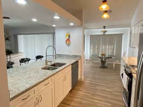 Foto del edificio - 405 Bayside Ln