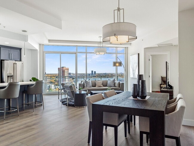 Photo - 2001 Lincoln St Apartment