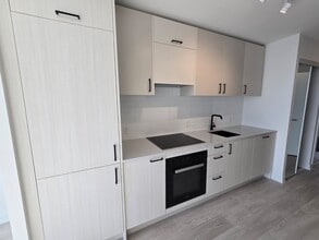 Building Photo - 1 Quarrington Ln