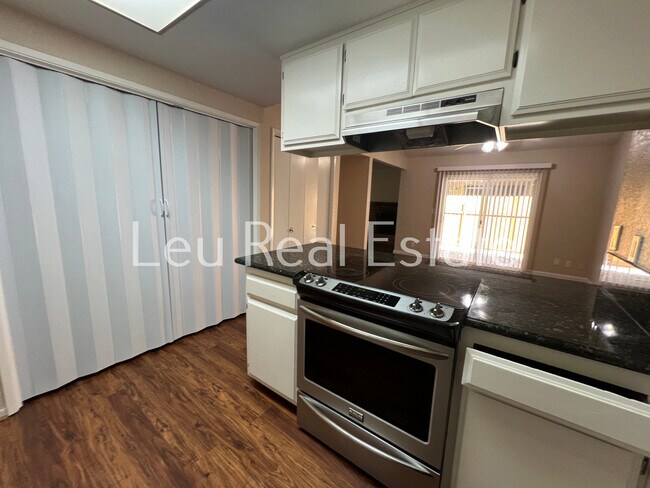 Foto del edificio - 5426 Garfield Ave