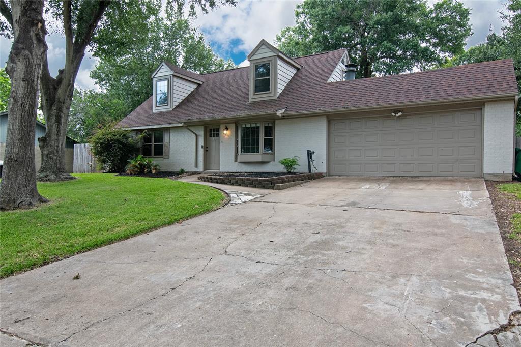 Primary Photo - 2410 Valley Dr
